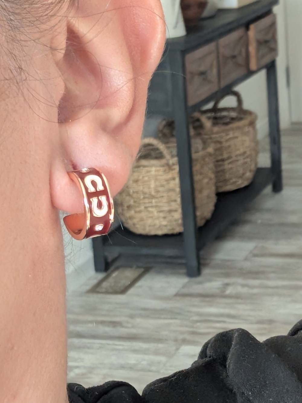 Coach Red Enamel Logo Hoop Earrings Nwot - Picture 10 of 10